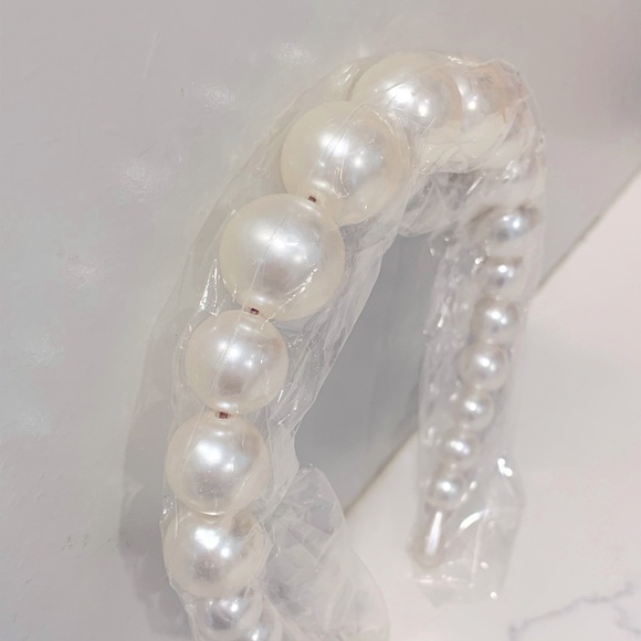 5/$25 item: Two Faux Pearl Headbands - Picture 3 of 5